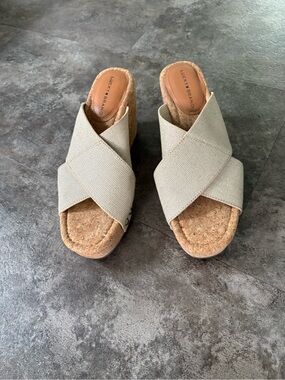 Lucky Brand Natural Beige Crisscross Cork Wedge Slides